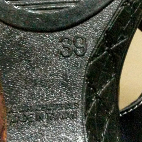 Crisscross Wedge Sandals - More Pics - Picture 4 of 8